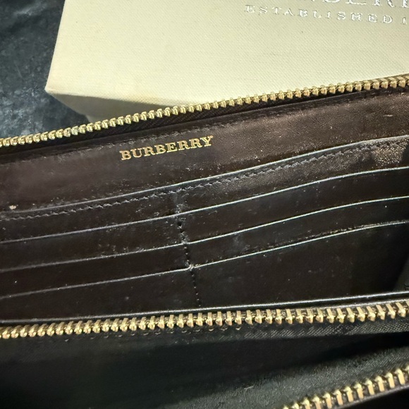 Burberry Checkered Wallet - Picture 6 of 14